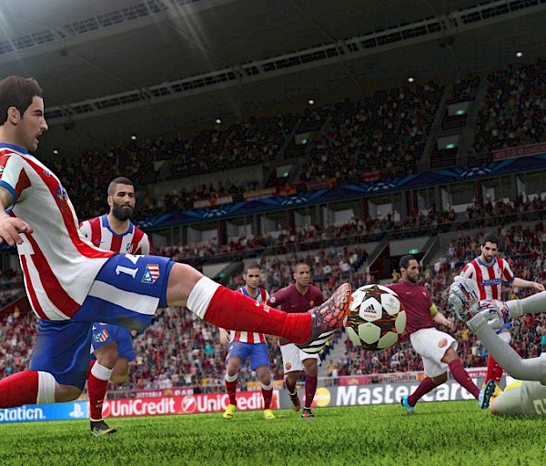 Pro Evolution Soccer 2015 - Evoluutio ottaa takapakkia