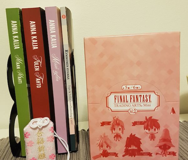 Final Fantasy -blindboxien unboxaus ja blogin lukijakysely